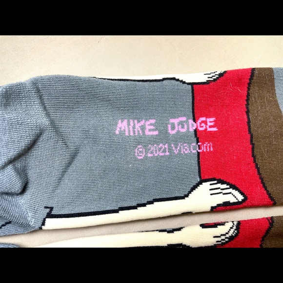 MIKE JUDGE BEAVIS & BUTTHEAD SOCKS - Picture 3 of 3